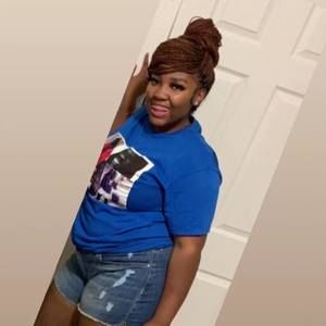 Meet your Posher, Deandra